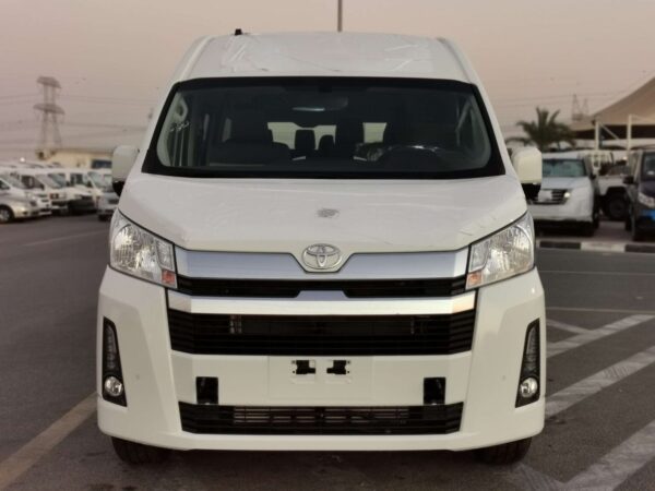 2022 TOYOTA HIACE BUS